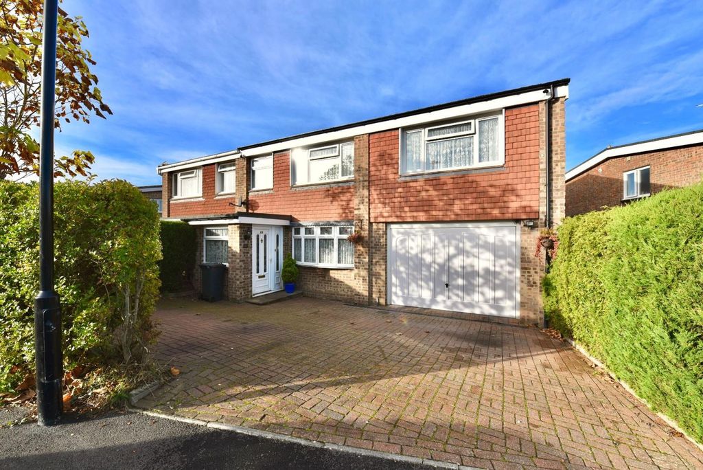 Property photo 1 of 35