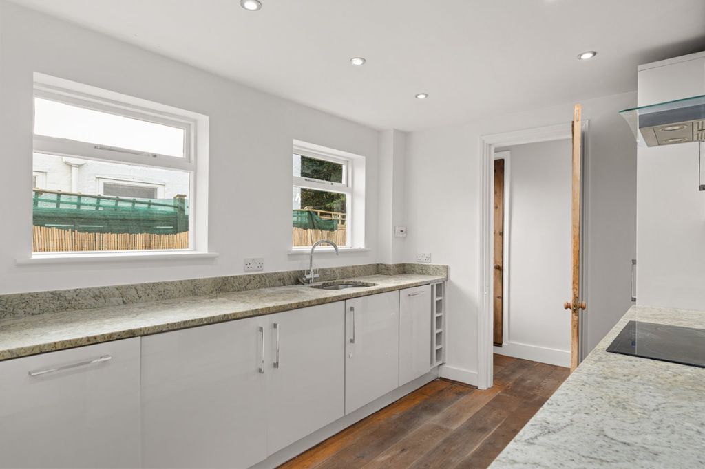 Property photo 2 of 15 Kitchen