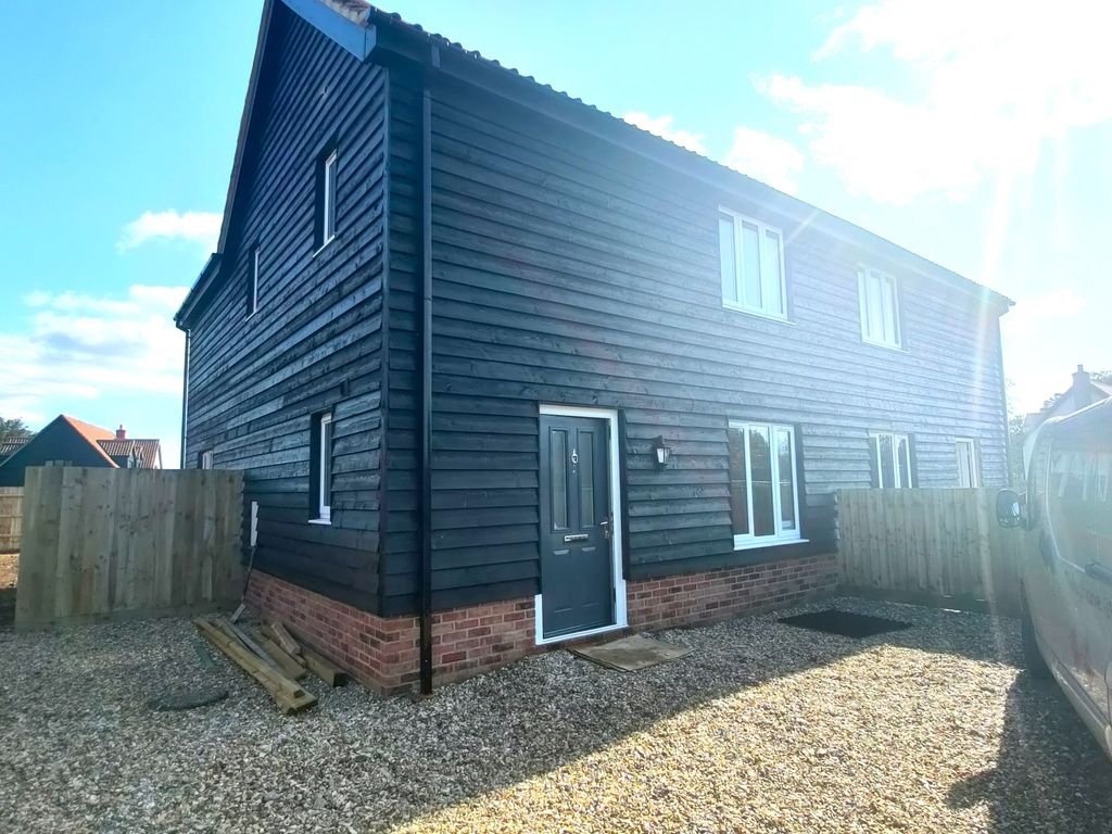 Property photo 1 of 19 Image