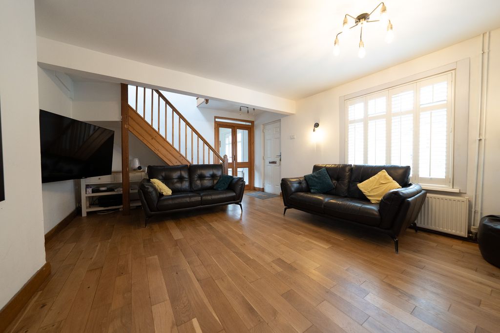 Property photo 3 of 25 Dsc02876