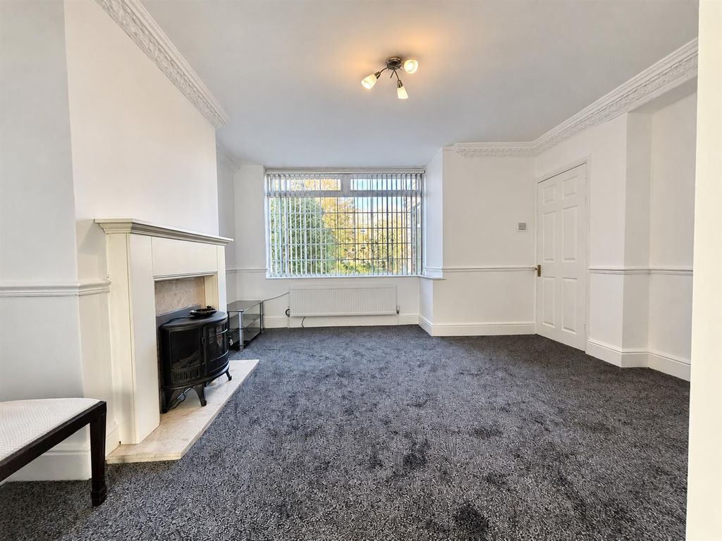 Property photo 3 of 19 Living Room: