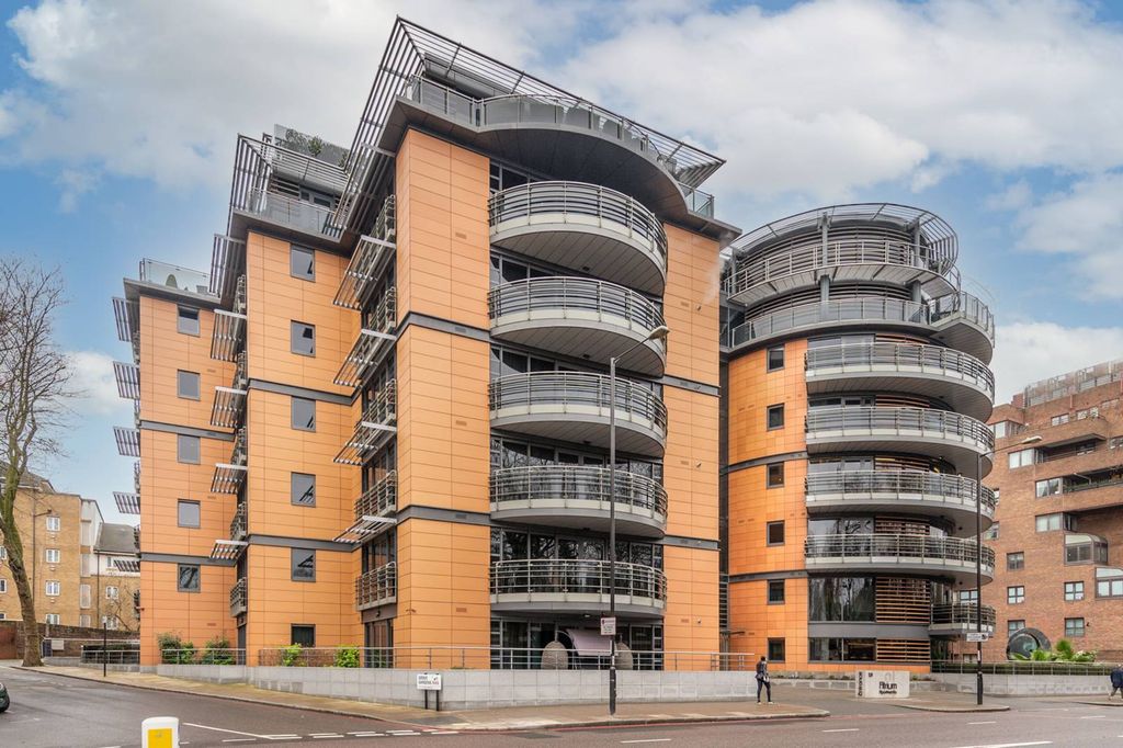 Property photo 1 of 10