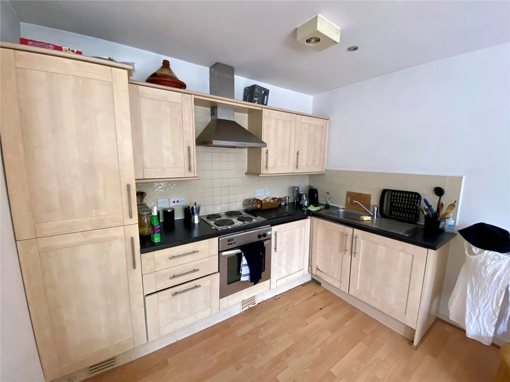 Property photo 2 of 8 Picture No. 01