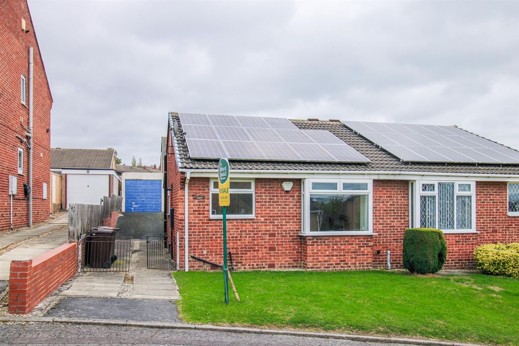 Property photo 1 of 9