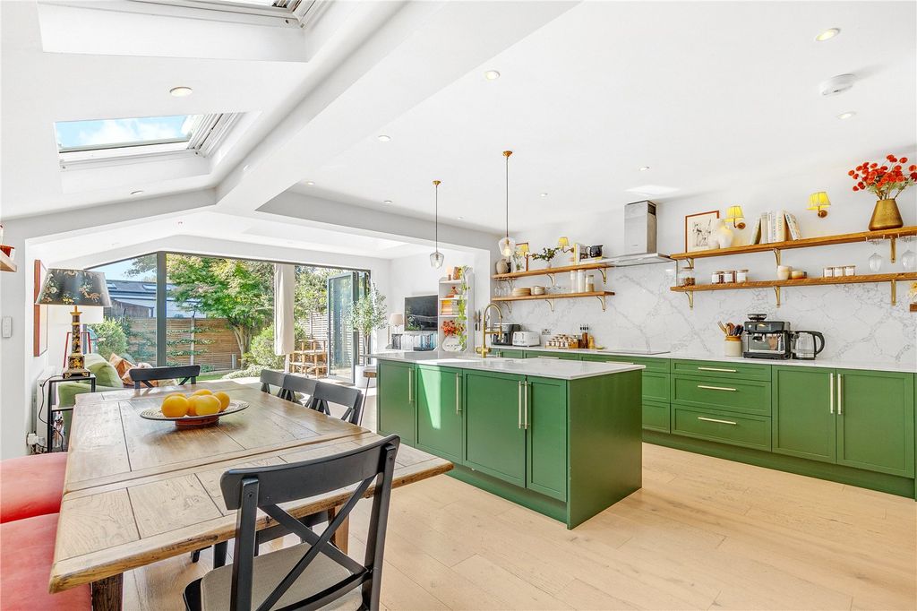 Property photo 1 of 14 Kitchen/Dining Room