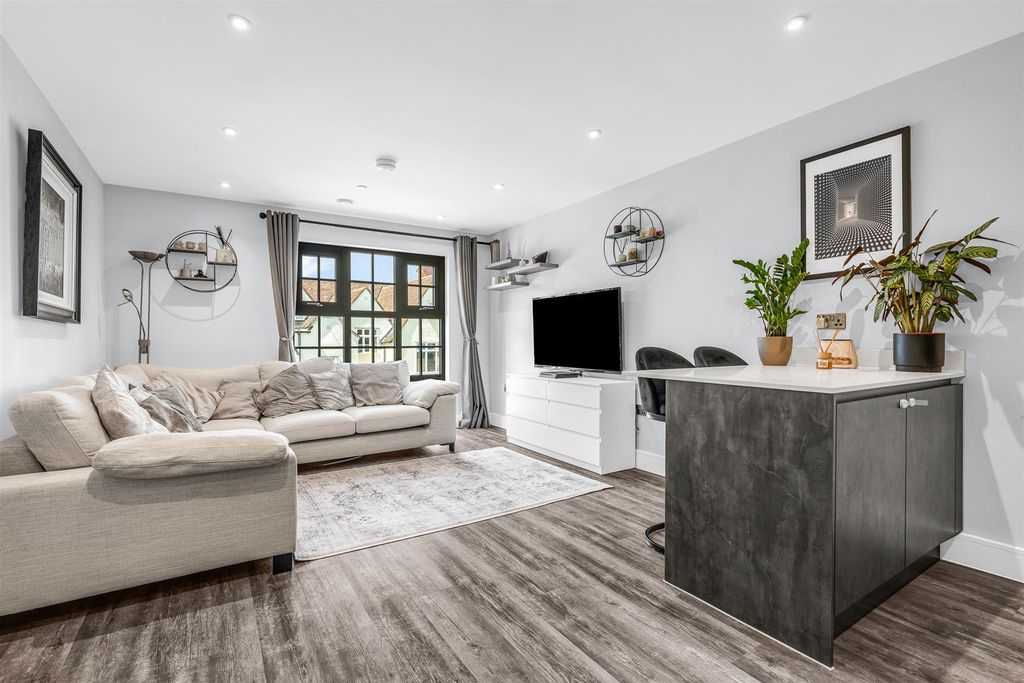 Property photo 2 of 26 Internal-11.Jpg