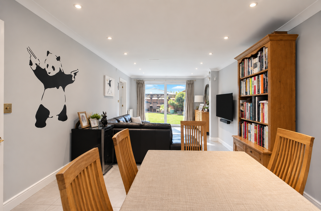 Property photo 3 of 22 9B9944C2-1F04-4008-824D-B39126E45461