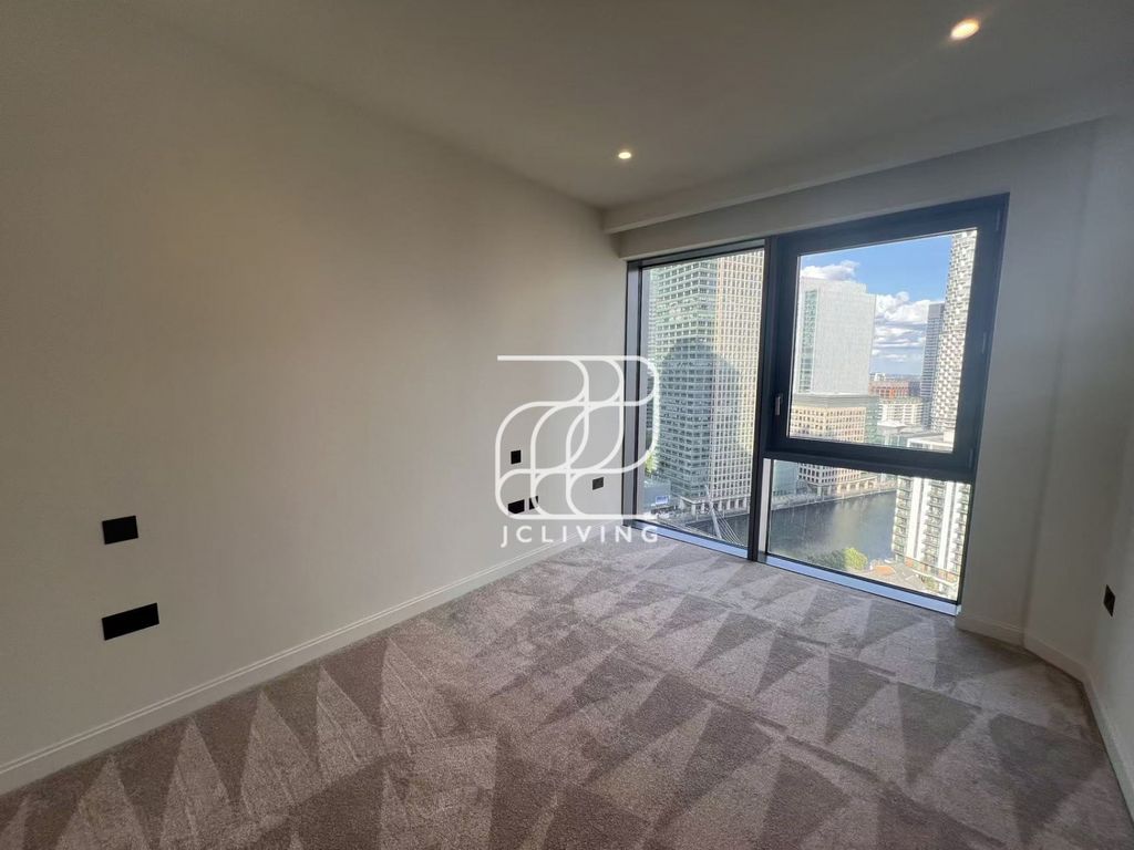 Property photo 2 of 11 Gallery