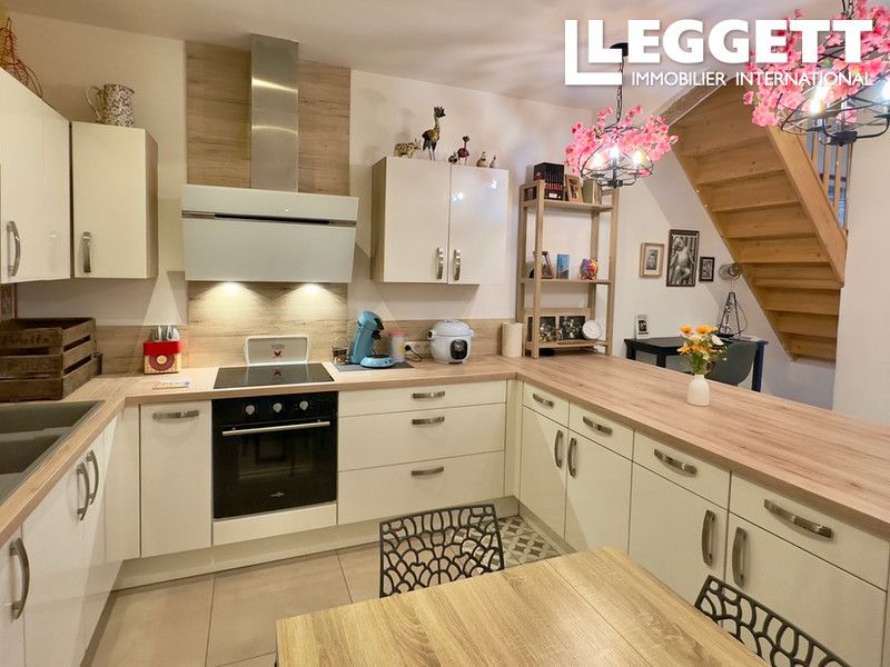 Property photo 3 of 10