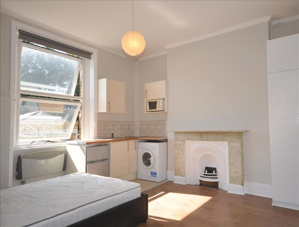 Property photo 2 of 3