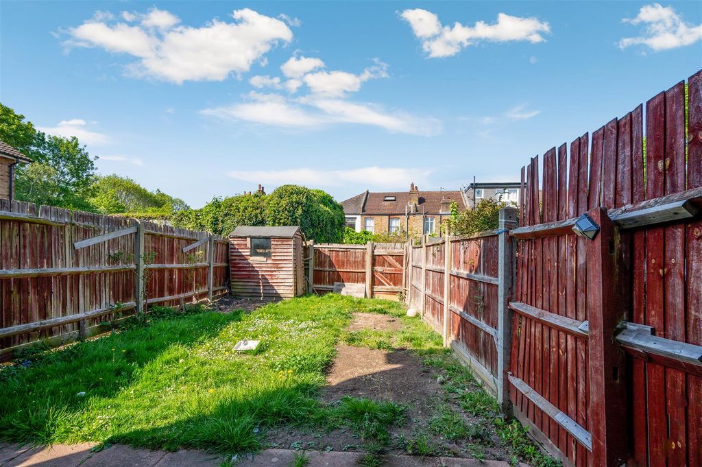 Property photo 3 of 10