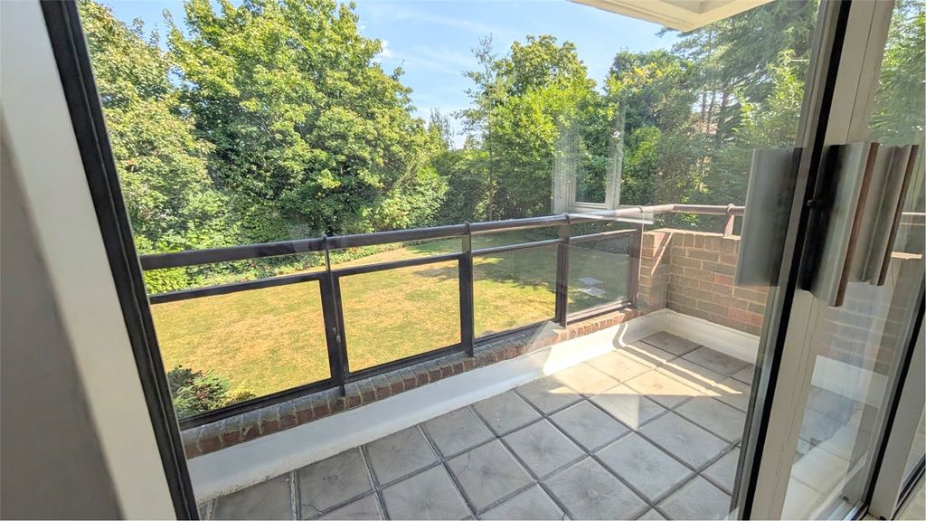 Property photo 2 of 13 Picture No. 02