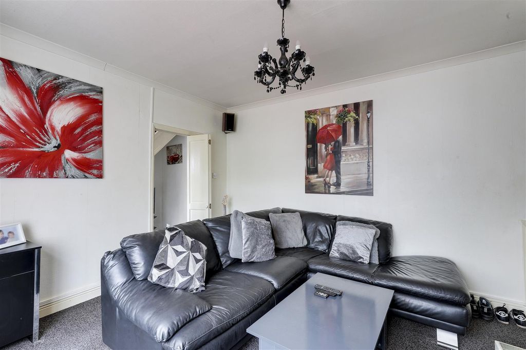 Property photo 2 of 20 691.Jpg