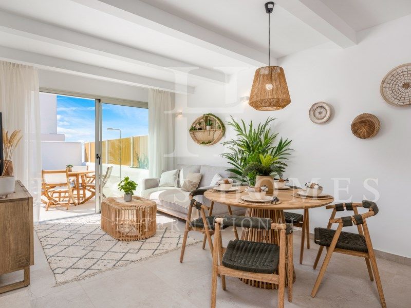 Property photo 2 of 28