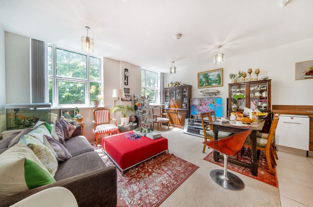 Property photo 2 of 7