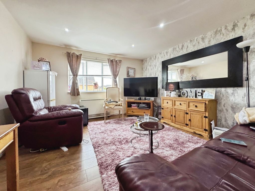 Property photo 3 of 9 Pbox-Img.Jpg