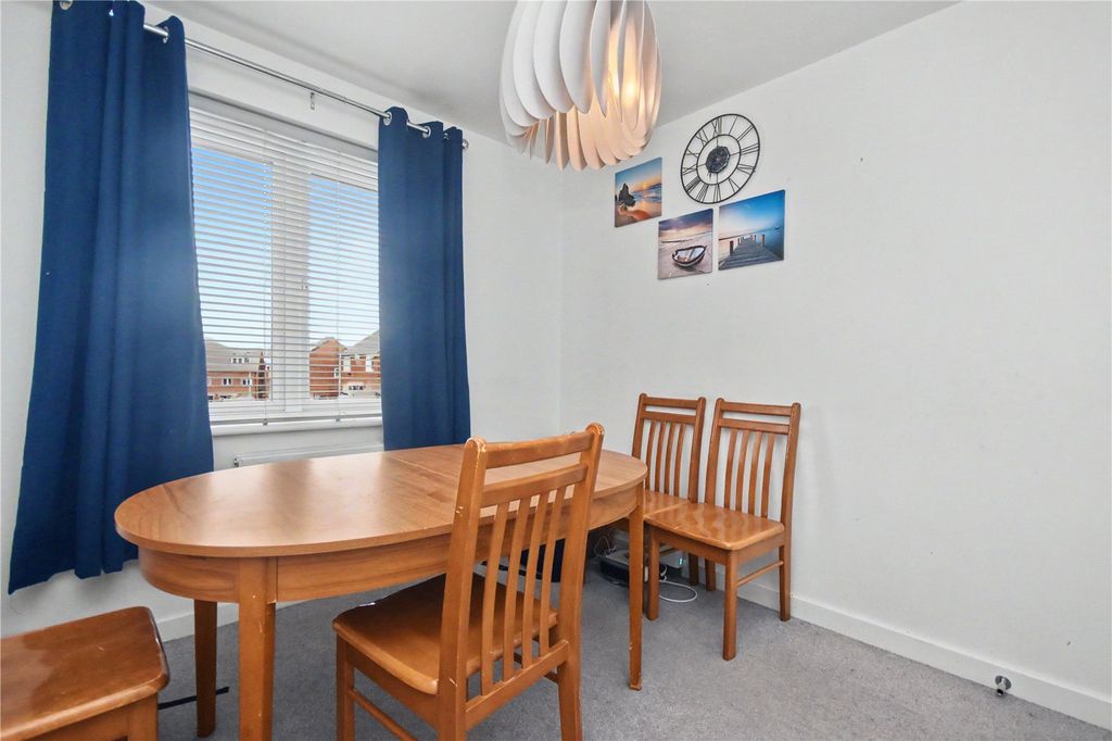 Property photo 3 of 18 Picture No. 16