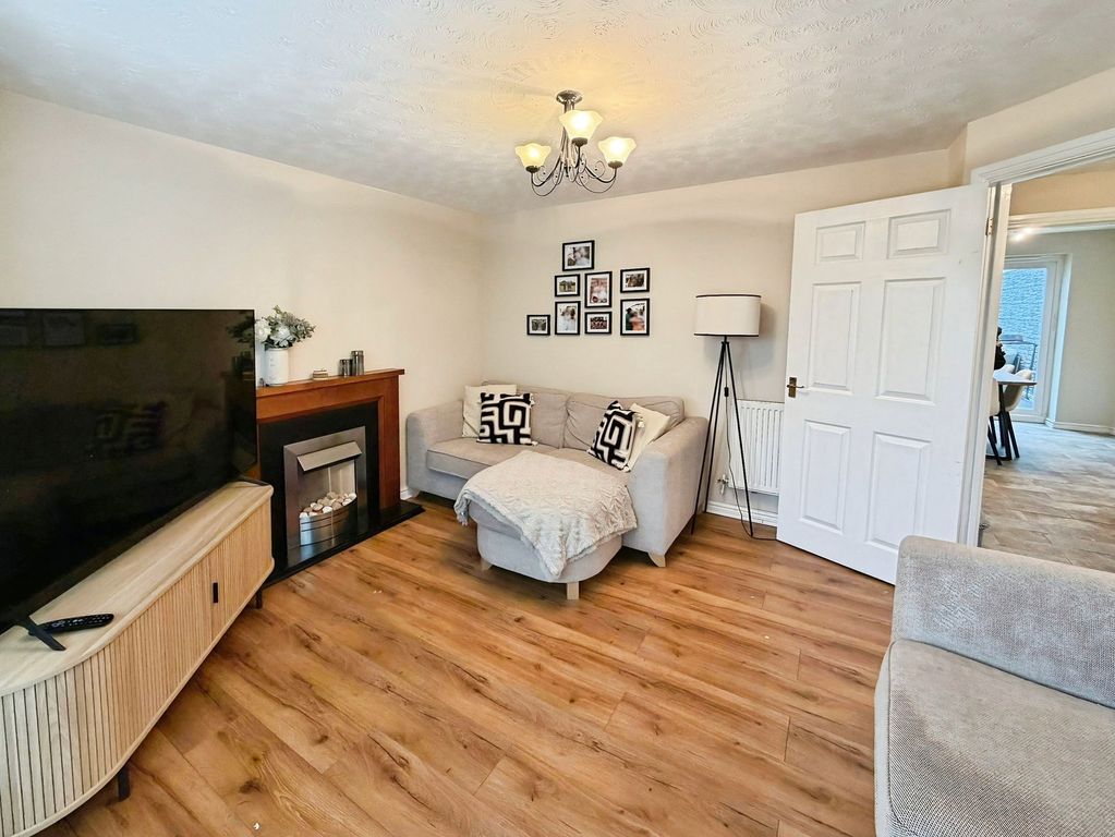 Property photo 3 of 30