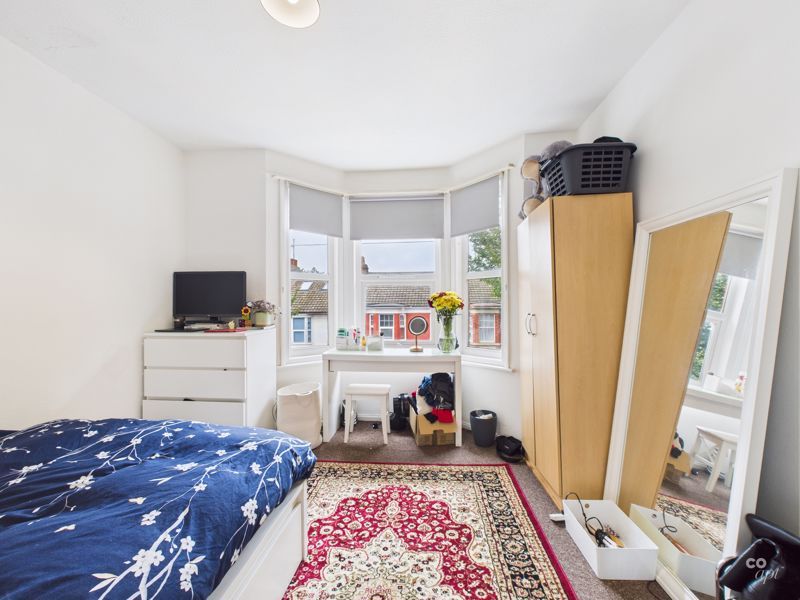 Property photo 3 of 11 Photo 12