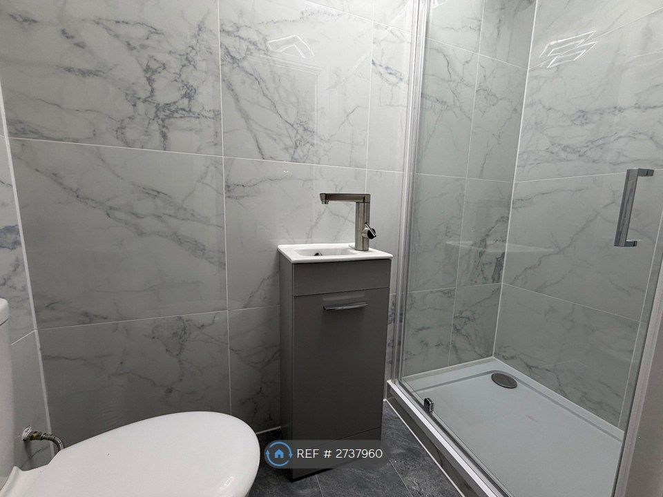 Property photo 2 of 3