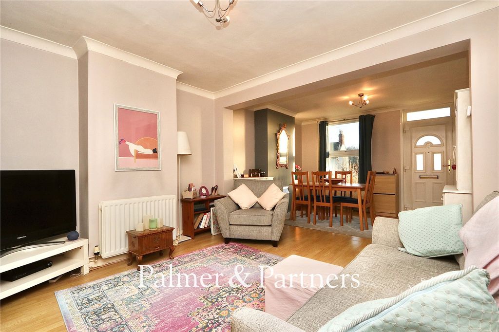 Property photo 3 of 22 Picture No. 11