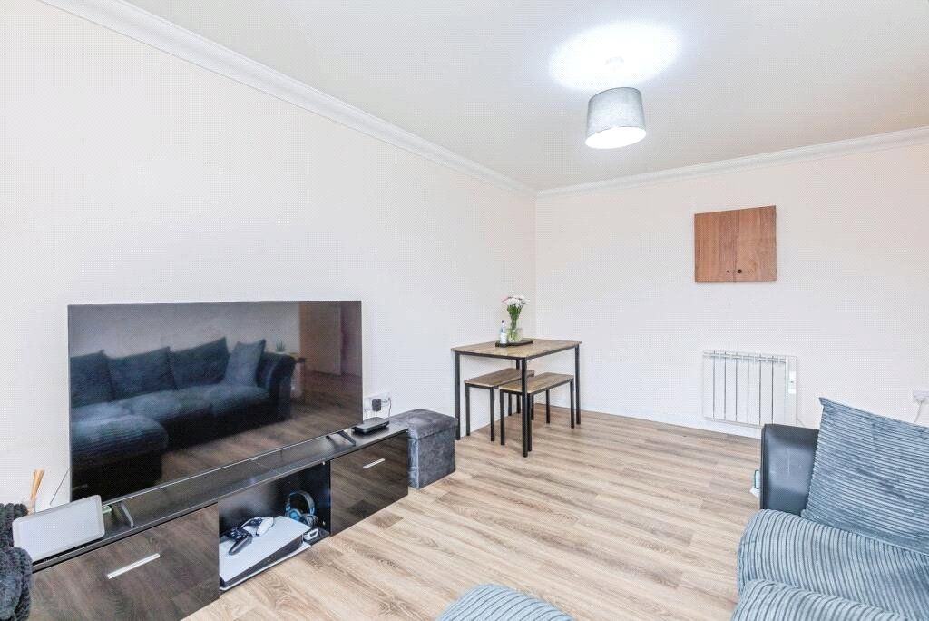 Property photo 1 of 18 Reception Room
