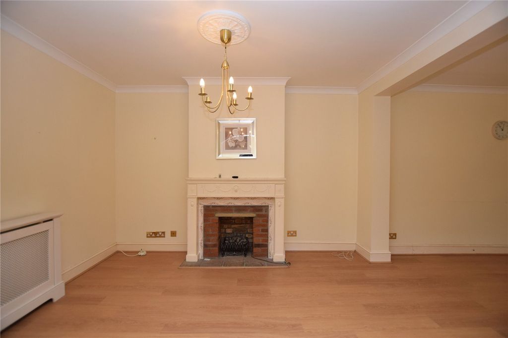 Property photo 2 of 11 Picture No. 16