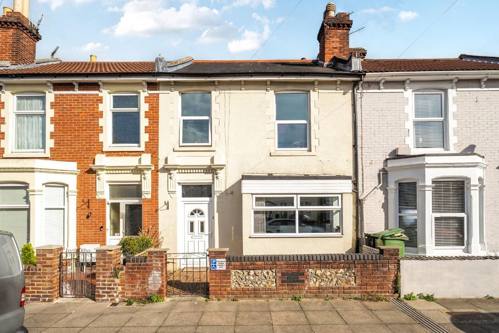 Property photo 1 of 15 1359692-20-68Da9Ea394169.Jpg