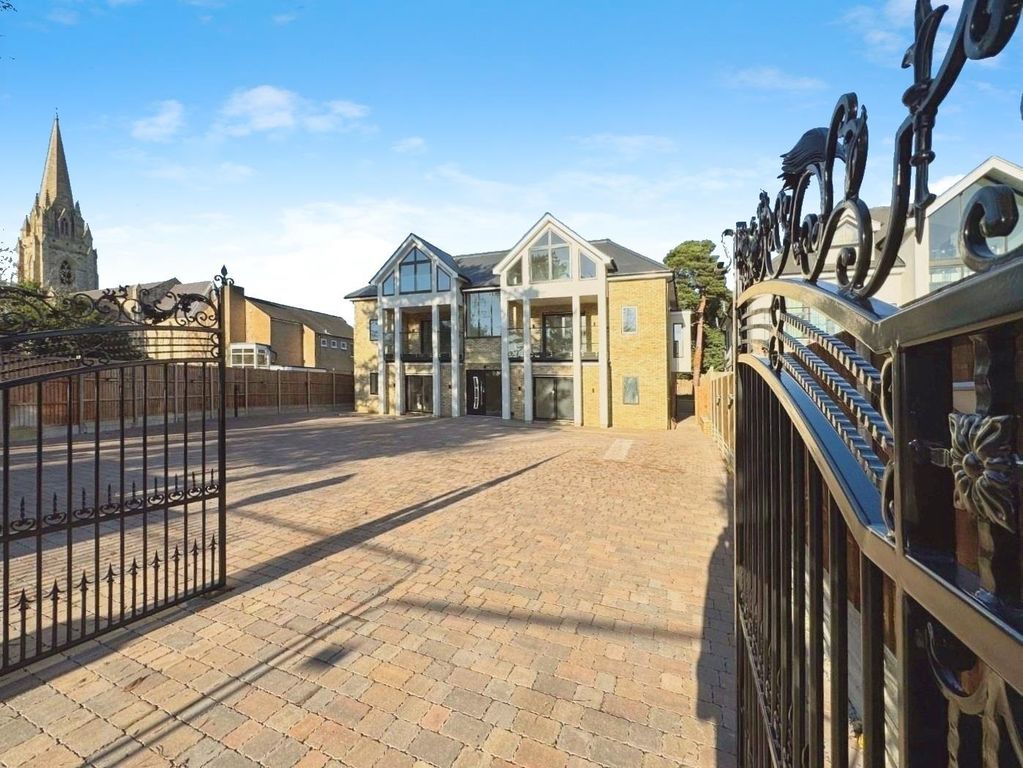 Property photo 1 of 9 Mdz5Bgfiweux9m7Xioo7Lw.Jpg