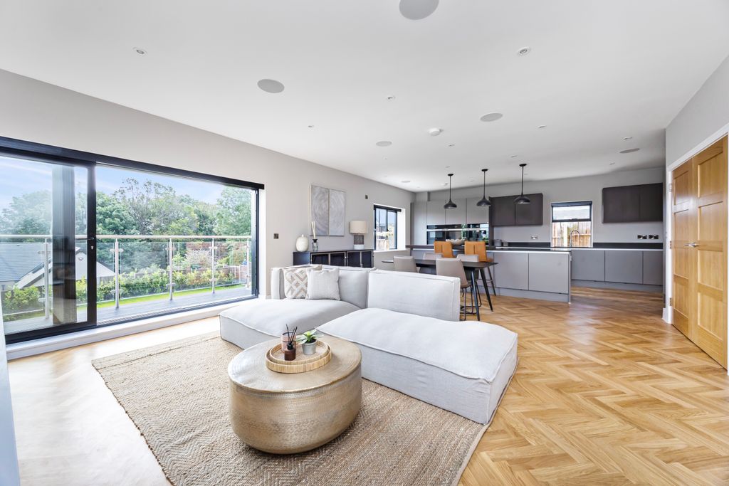 Additional image 5 of 6 bed detached house for saleWithdean Road, Brighton BN1