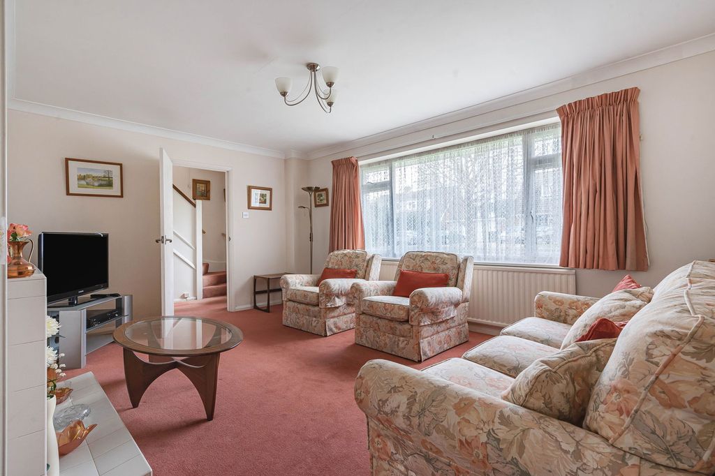 Property photo 3 of 20