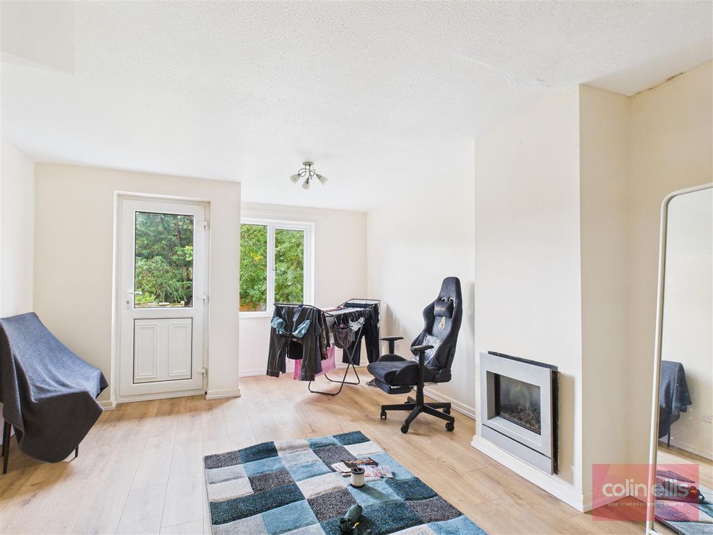 Property photo 3 of 11 Cam05075G0-Pr0237-Still002.Jpg