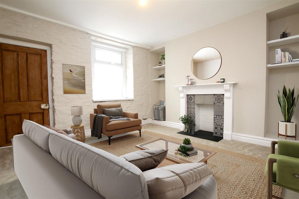 Property photo 3 of 20 Reception Two