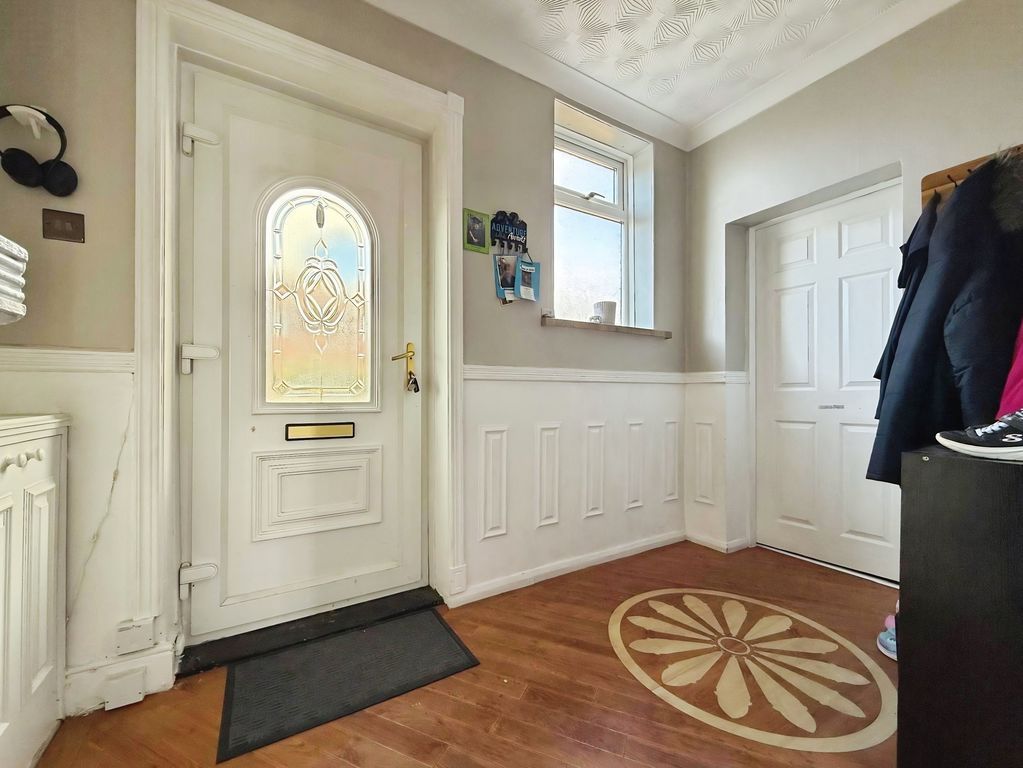 Property photo 3 of 17 Photo 12