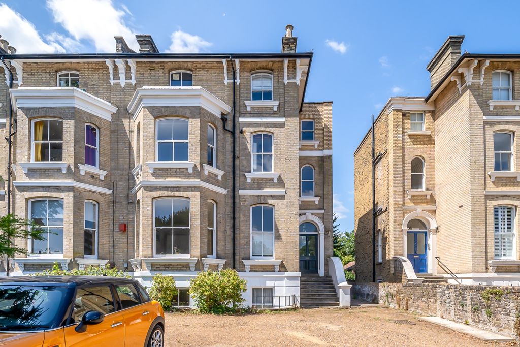 Property photo 1 of 14 4366781