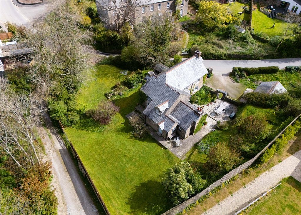 Property photo 1 of 18 Aerial