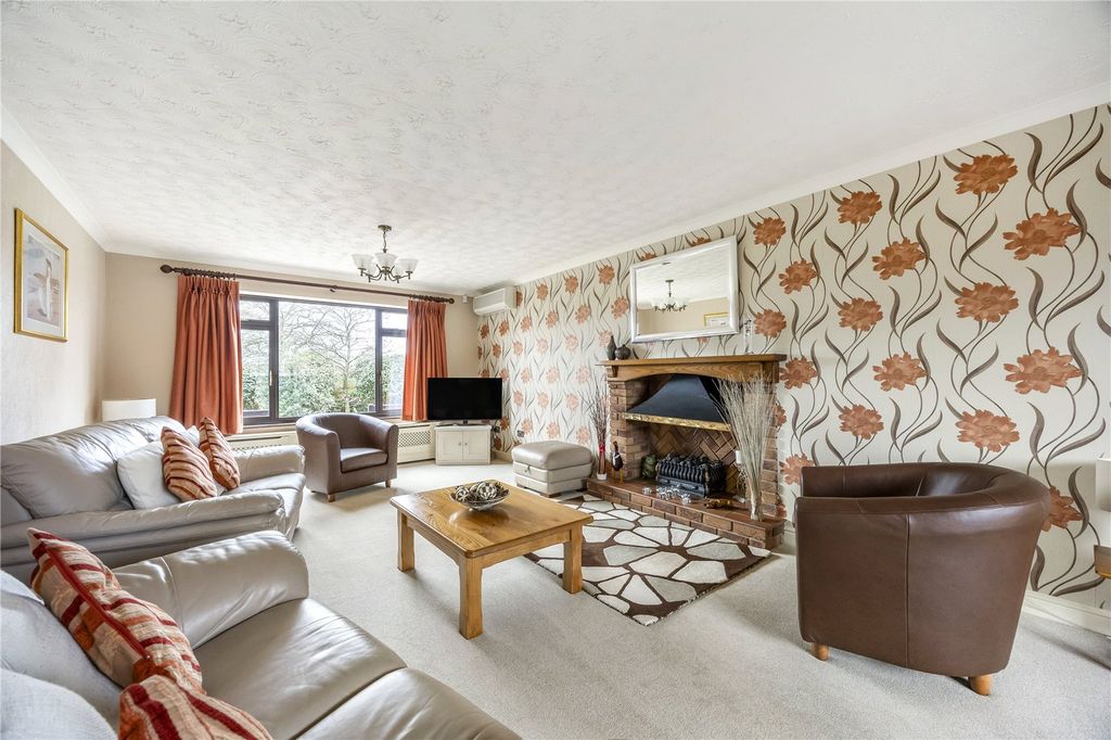 Property photo 3 of 15 Picture No. 25