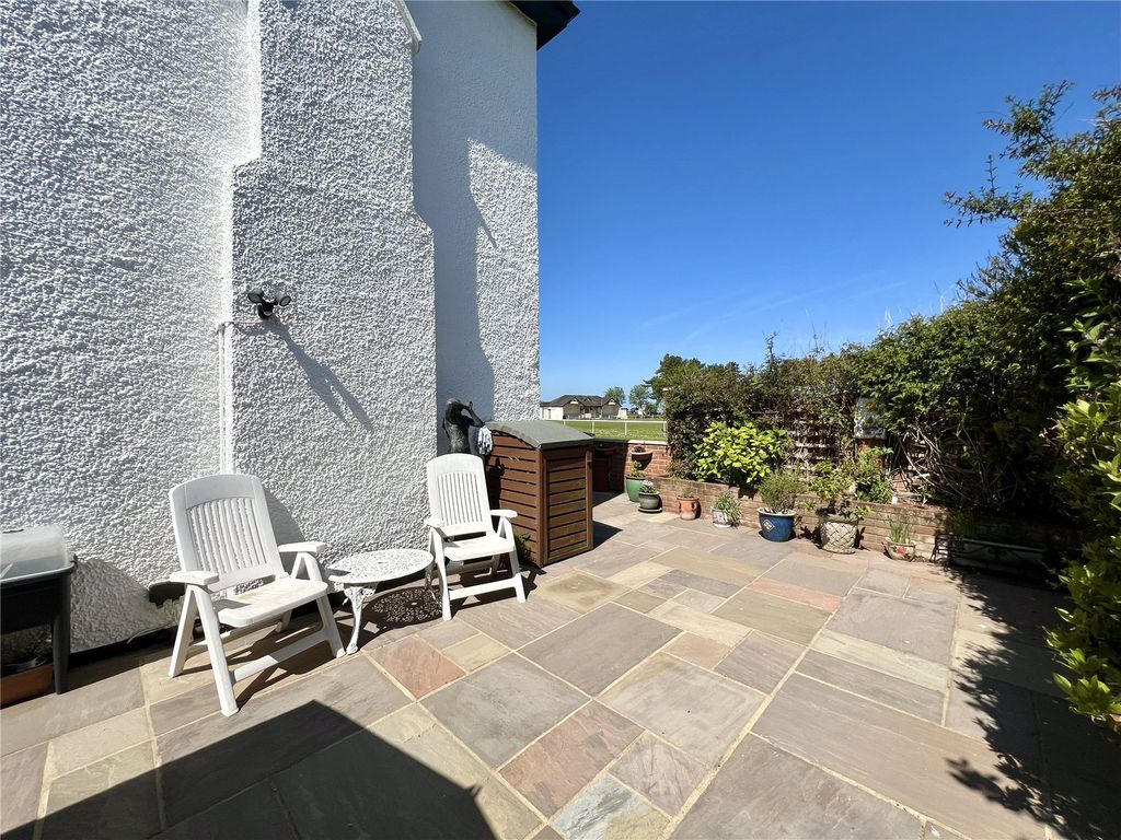 Property photo 3 of 19 Picture No. 06