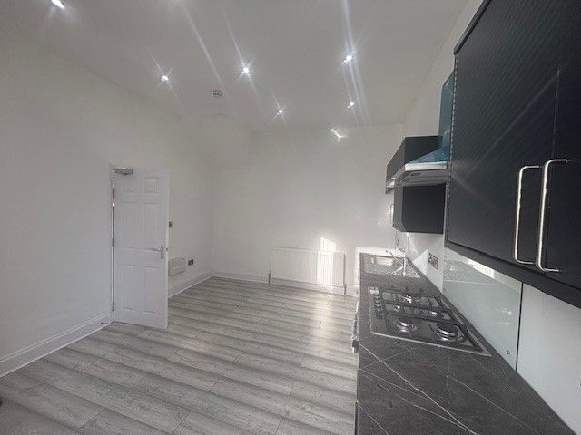 Property photo 2 of 16 Image