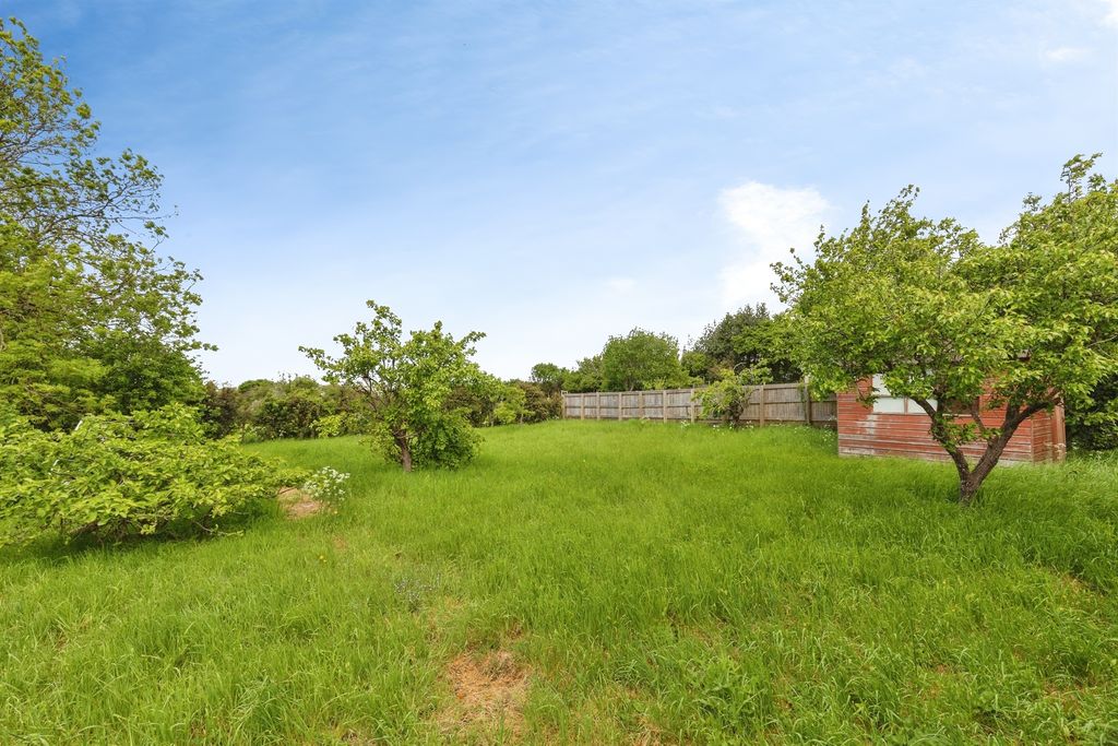 Property photo 3 of 22