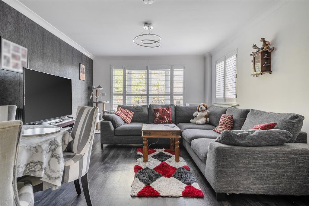 Property photo 2 of 16 1377020-7-691526B3c4Cf2.Jpg