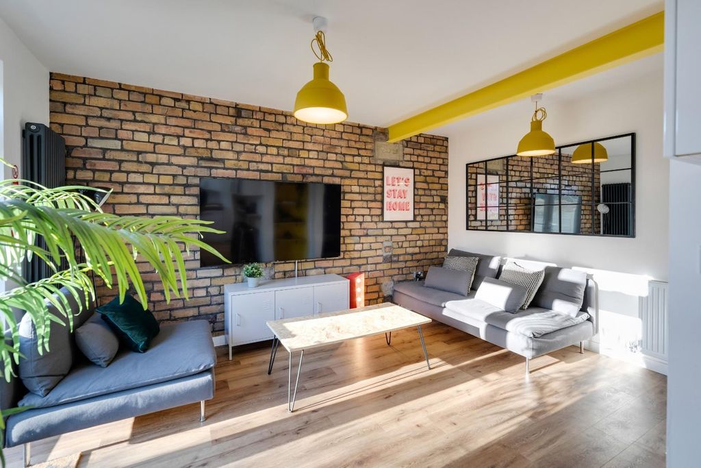 Property photo 1 of 14 1.Jpg