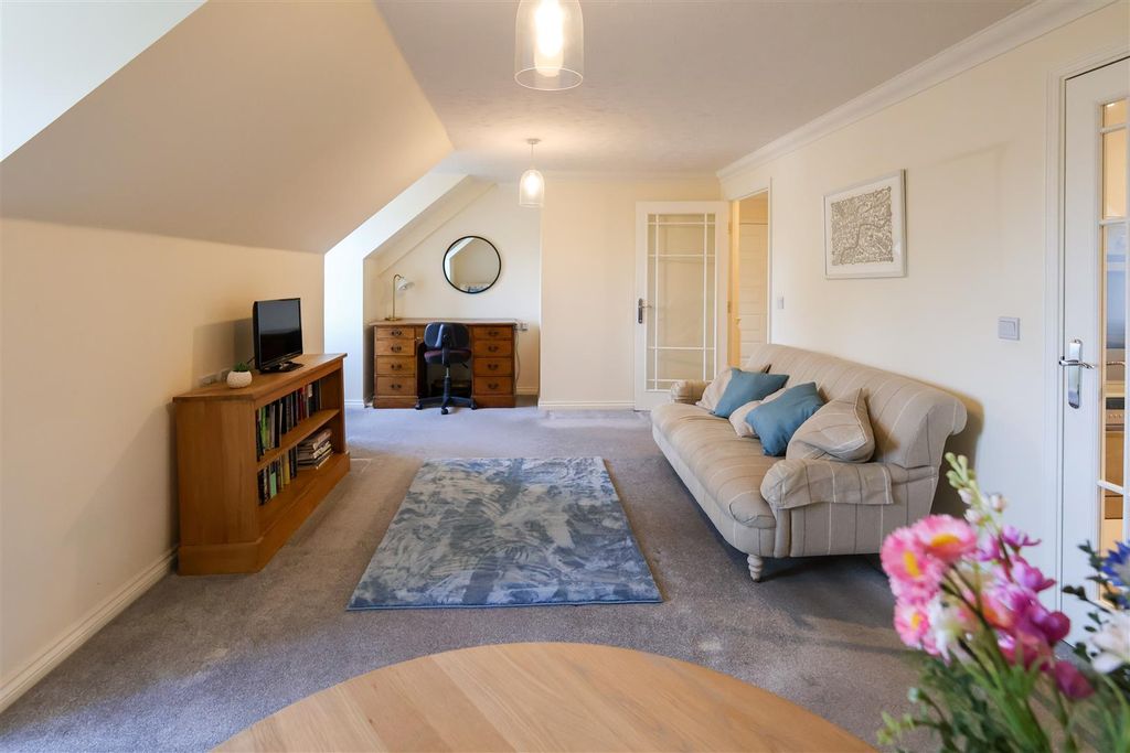 Property photo 3 of 14 Img_2351.Jpg