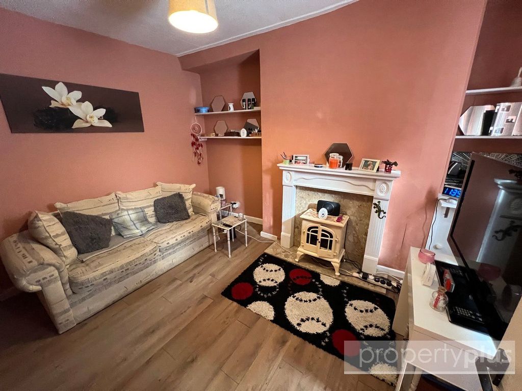 Property photo 3 of 8 Picture No. 04