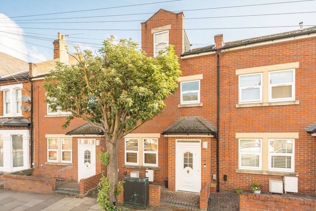 Property photo 1 of 7