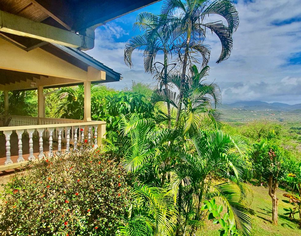 Property photo 3 of 18