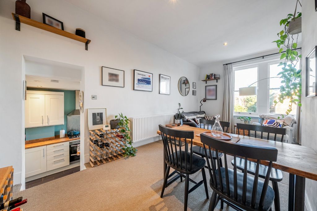 Property photo 2 of 11 Picture No. 95