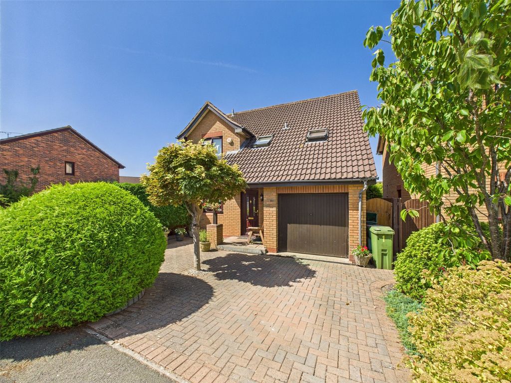 Property photo 1 of 12 Picture No. 24