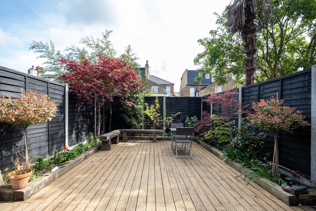 Property photo 3 of 10