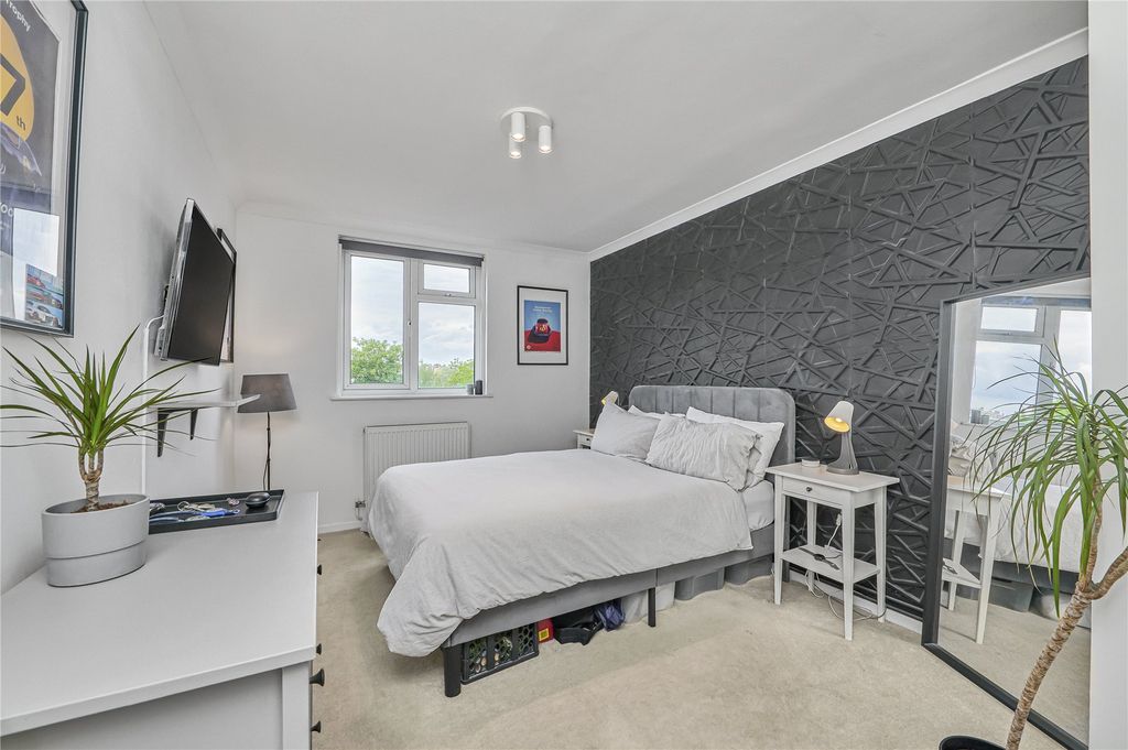 Property photo 3 of 11 Picture No. 06
